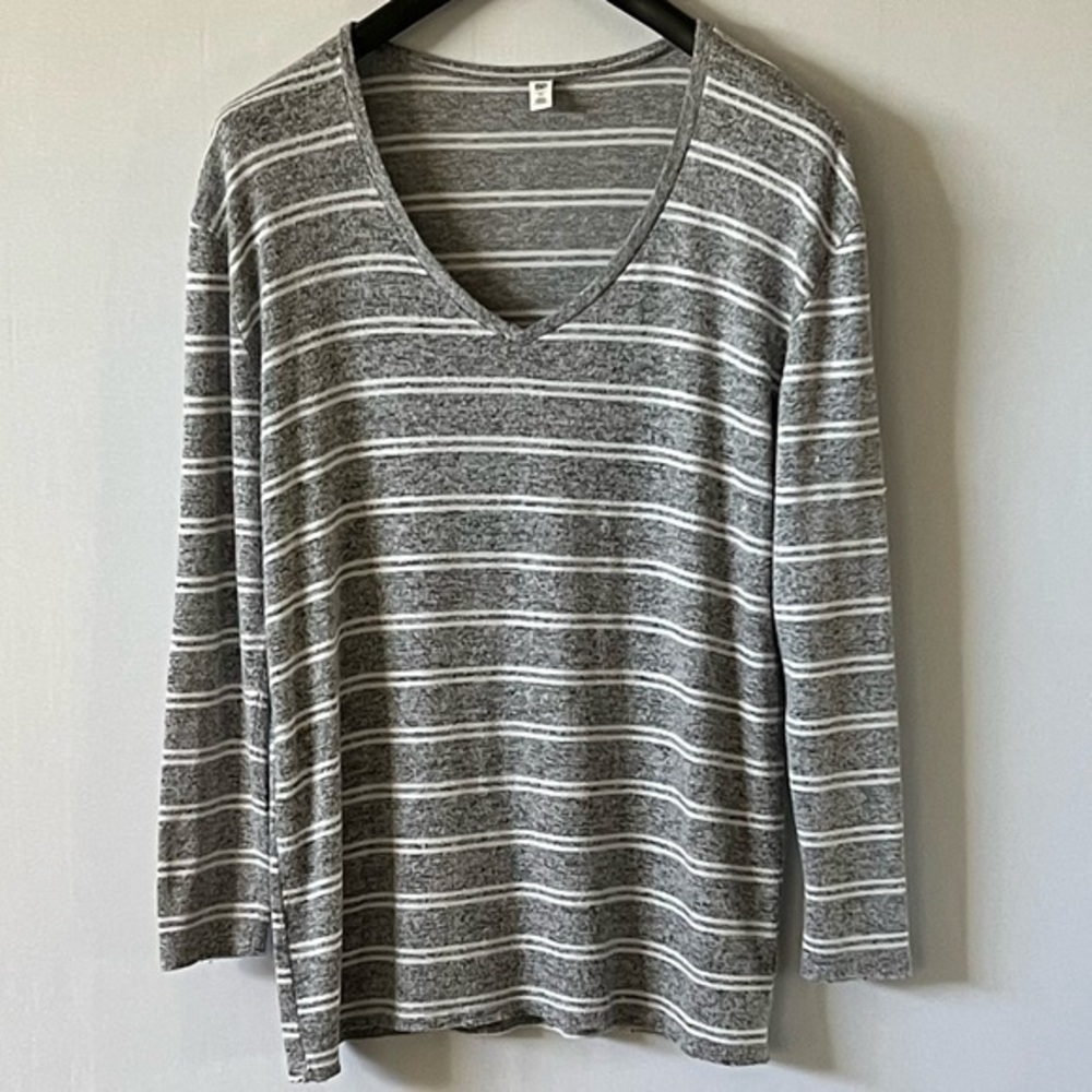 BP, woman’s light polyester blend long sleeved sweater, size M